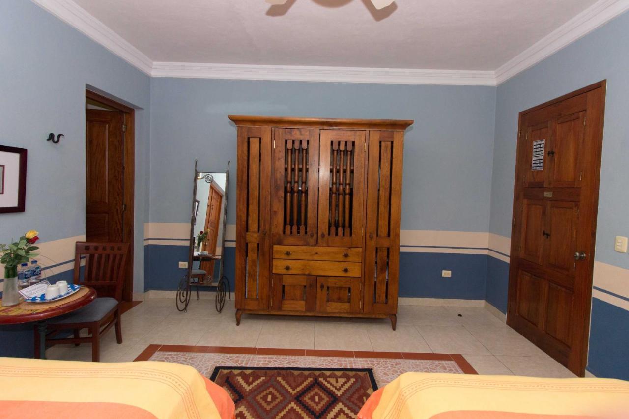 Hotel Boutique Casa San Angel (Adults Only) Мерида Экстерьер фото