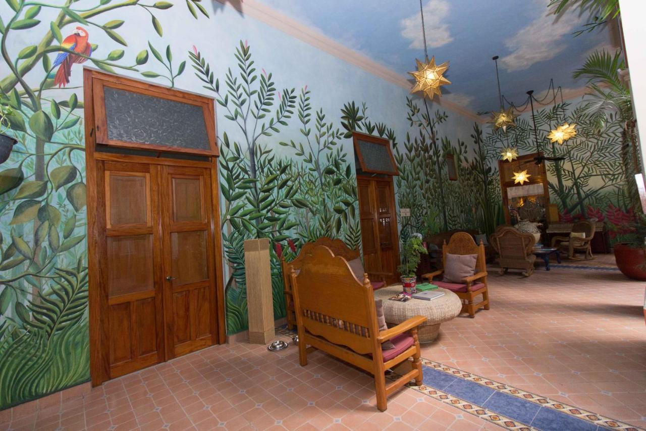 Hotel Boutique Casa San Angel (Adults Only) Мерида Экстерьер фото