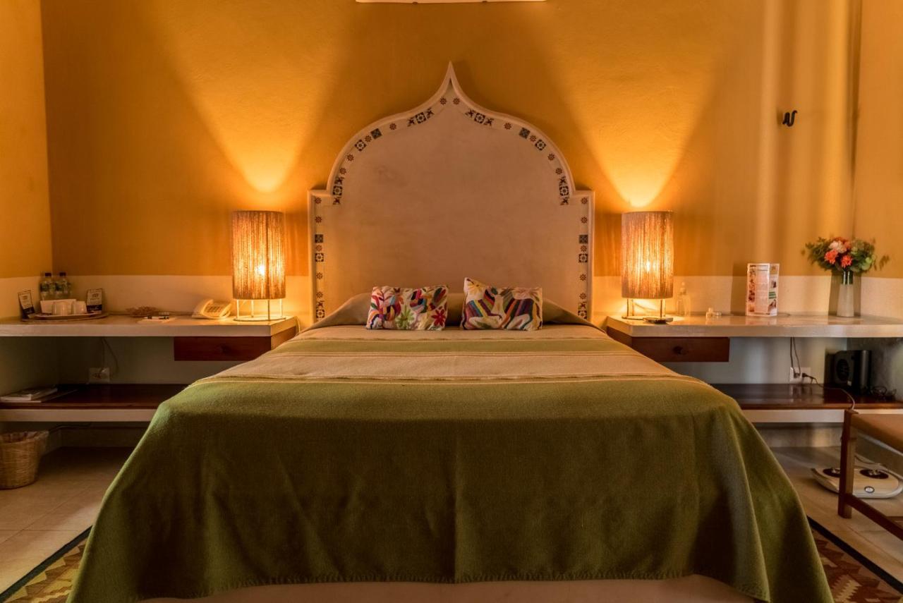 Hotel Boutique Casa San Angel (Adults Only) Мерида Экстерьер фото