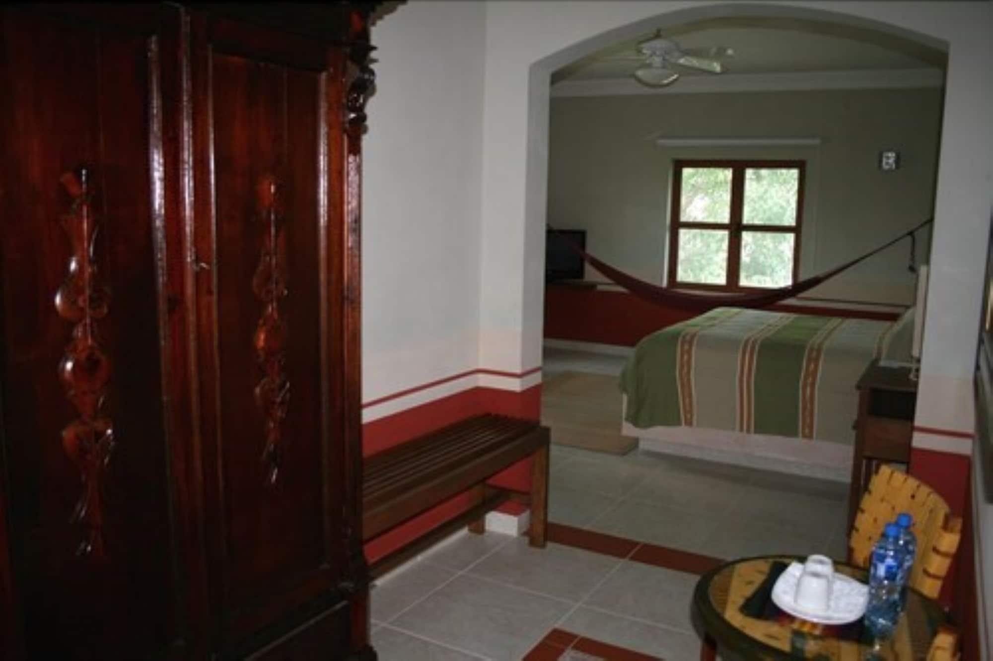 Hotel Boutique Casa San Angel (Adults Only) Мерида Экстерьер фото